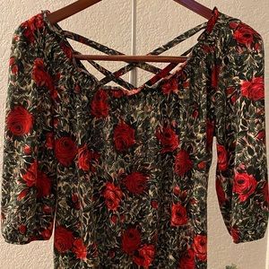 3/4 Sleeve Criss-Cross Top